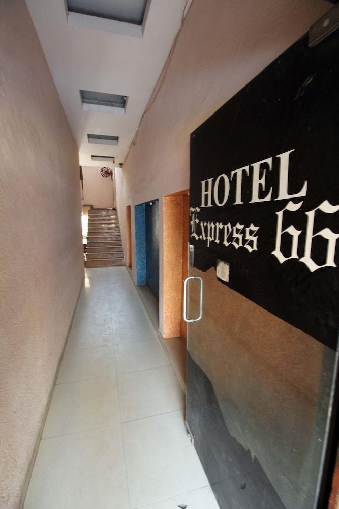 Hotel Express66 New Delhi Eksteriør bilde